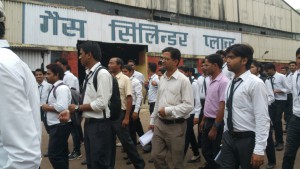 STUDENTS VISITNG THE GAS CYLINDER PLANT OF BHARAT PUMPS & COMPRESSORS LTD. ,ALLAHABAD