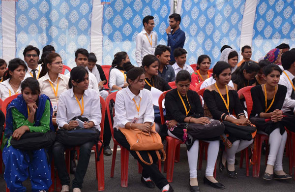 28 मार्च 2018 को कंपनियों रोबो सेपियन्स, एडुब्लाक, ओलाइट इन्टरप्राइजेज